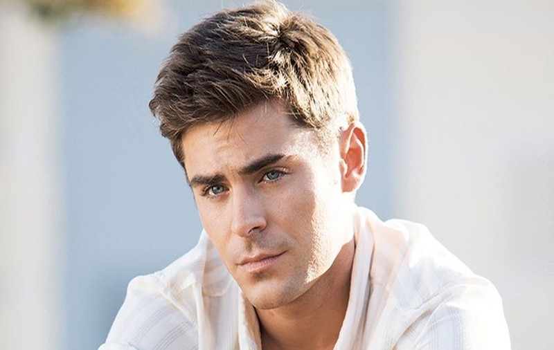 ZAC EFRON I-A JUCAT ÎN POALĂ LUI ELLEN DEGENERES | VIDEO
