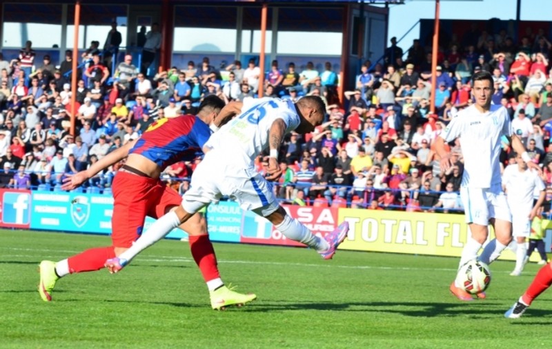 LIGA I: ASA Tg. Mureș - CSU Craiova 0-0. Final intens, ocazii imense! Miriuță l-a pedepsit pe Mureșan