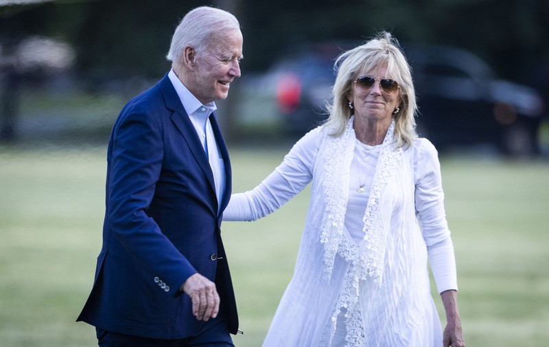 Cum arată Jill Biden la 70 de ani. Prima Doamnă a Americii și-a petrecut ziua de naștere pedalând