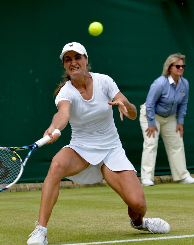 Turneul de la Wimbledon / ^Monica Niculescu a cedat în ”optimi”, sub privirile generalului Ilie Năstase / LIVE BLOG & GALERIE FOTO