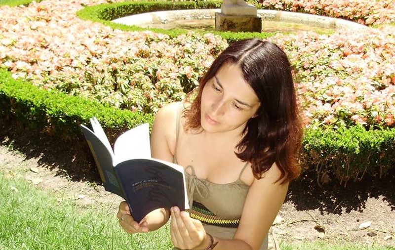 Gestul şocant al unei scriitoare românce! A anunţat pe Facebook că se sinucide: "Aştept să văd ce e dincolo"