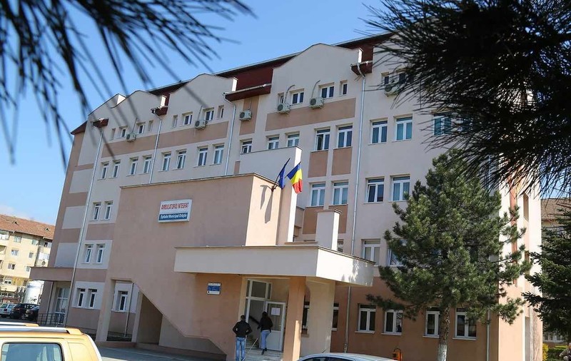 Asistentă depistată cu coronavirus în spitalul din Orăștie, în care 12 cadre medicale și-au dat demisia
