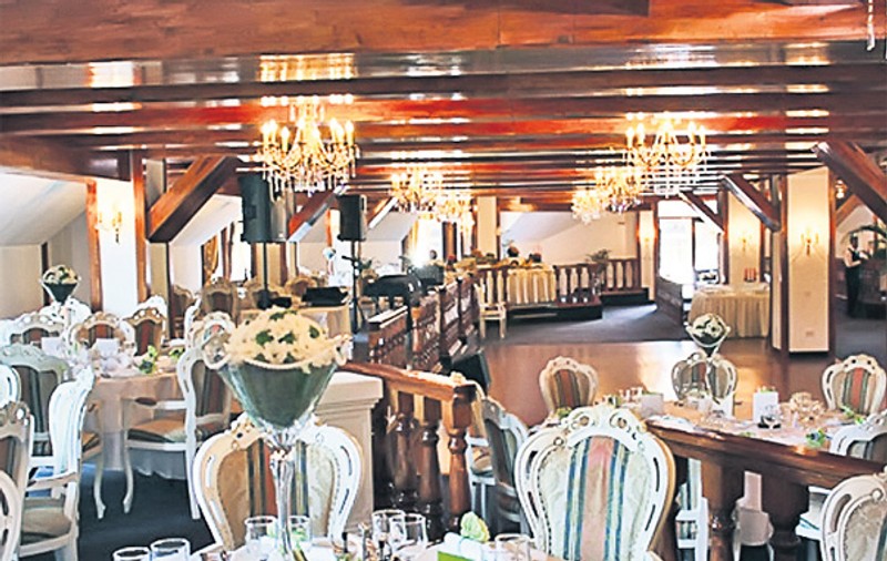 (P) Răsfăţ culinar de Revelion la Hotelul Aurelius-Împăratul Romanilor