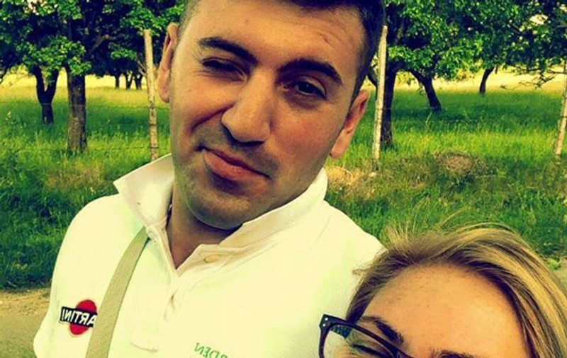 Durere fără margini în familia barmanului care a murit la Colectiv! "Dacă îl țineam mai mult la telefon, nu murea!"