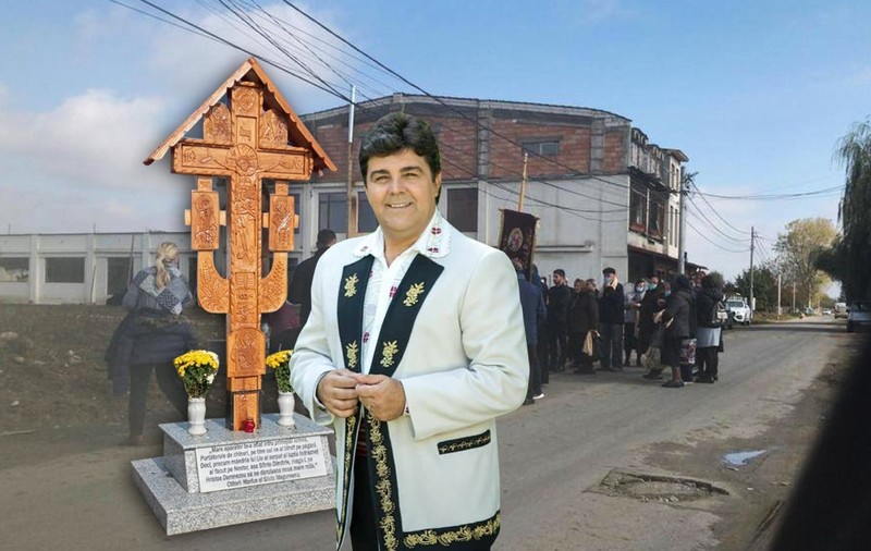Cântărețul Marius Măgureanu a ridicat o troiță, dar sfințirea s-a lăsat cu amenzi pentru nerespectarea măsurilor. Primarul din Podari o dărâmă: “N-are autorizație”