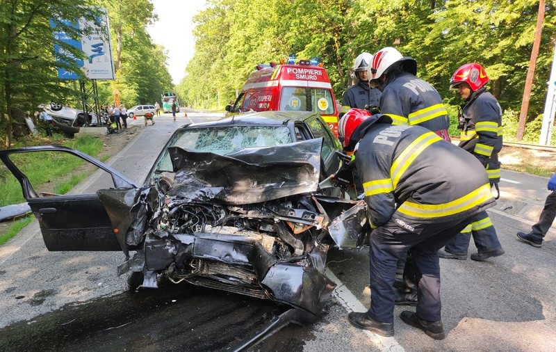 Băiatul de 15 ani resuscitat sâmbătă după un accident cu trei morți, în Sibiu, s-a stins duminică, în spital