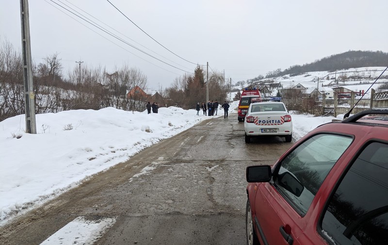 Femeie găsită moartă într-un pârâu din Bistrița. Ce a pățit