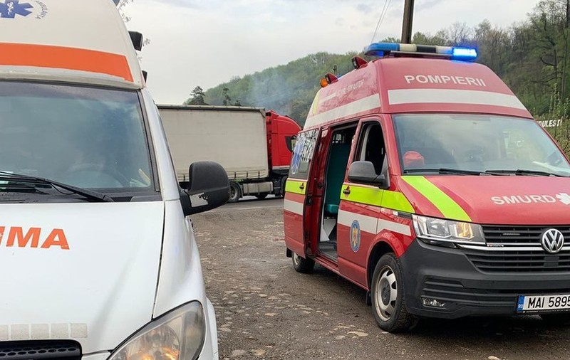 Planul roșu, activat în Teleorman, după ce un microbuz s-a răsturnat. Nouă persoane, implicate în accident