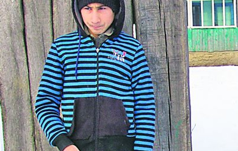 I-au degerat picioarele în drum spre şcoală