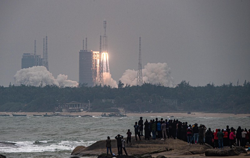 China a lansat o nouă rachetă în spațiu cu misiunea de a plasa mici sateliți pe orbită