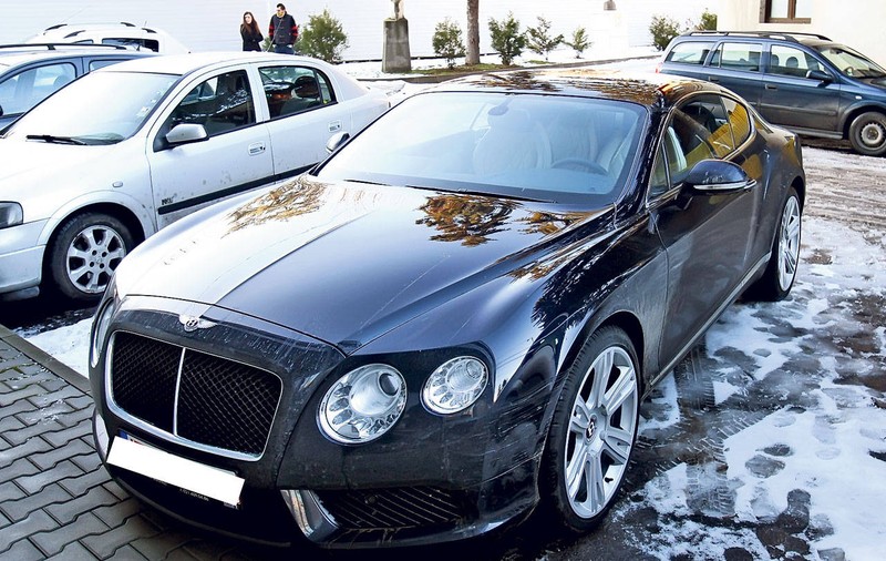 Mircea Rednic îi face în ciudă lui Vasile Turcu: conduce un Bentley Continental GT, ca a lui John Terry