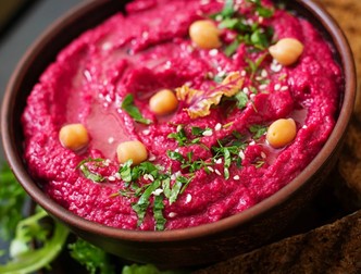 Humus cu sfecla rosie