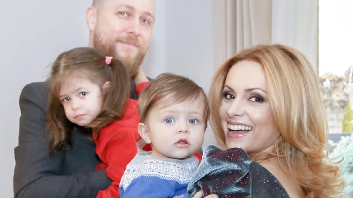 Simona Gherghe și familia