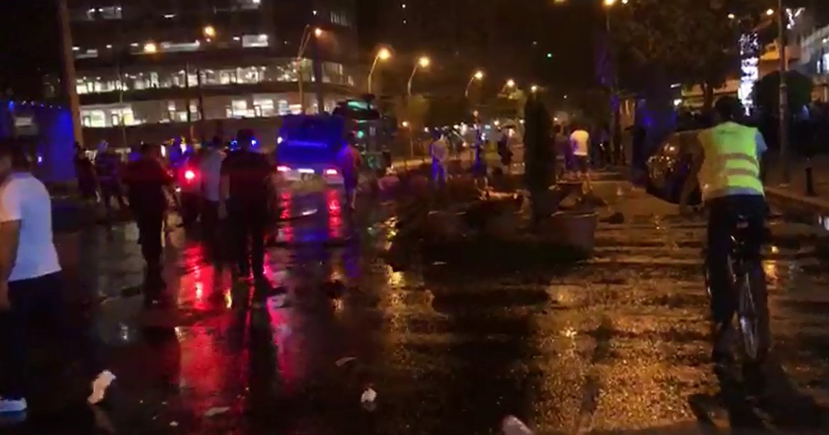 Ce a rămas în urma măcelului de la Piața Victoriei. Incendiul de pe Bulevardul Titulescu a fost stins