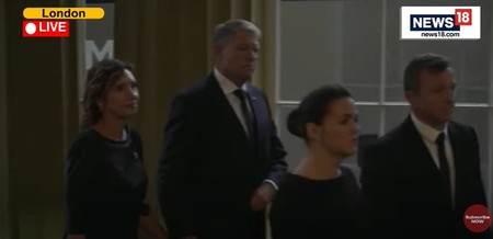 Klaus Iohannis și soția sa Carmen au ajuns la Palatul Buckingham foto: Captură Video CNN