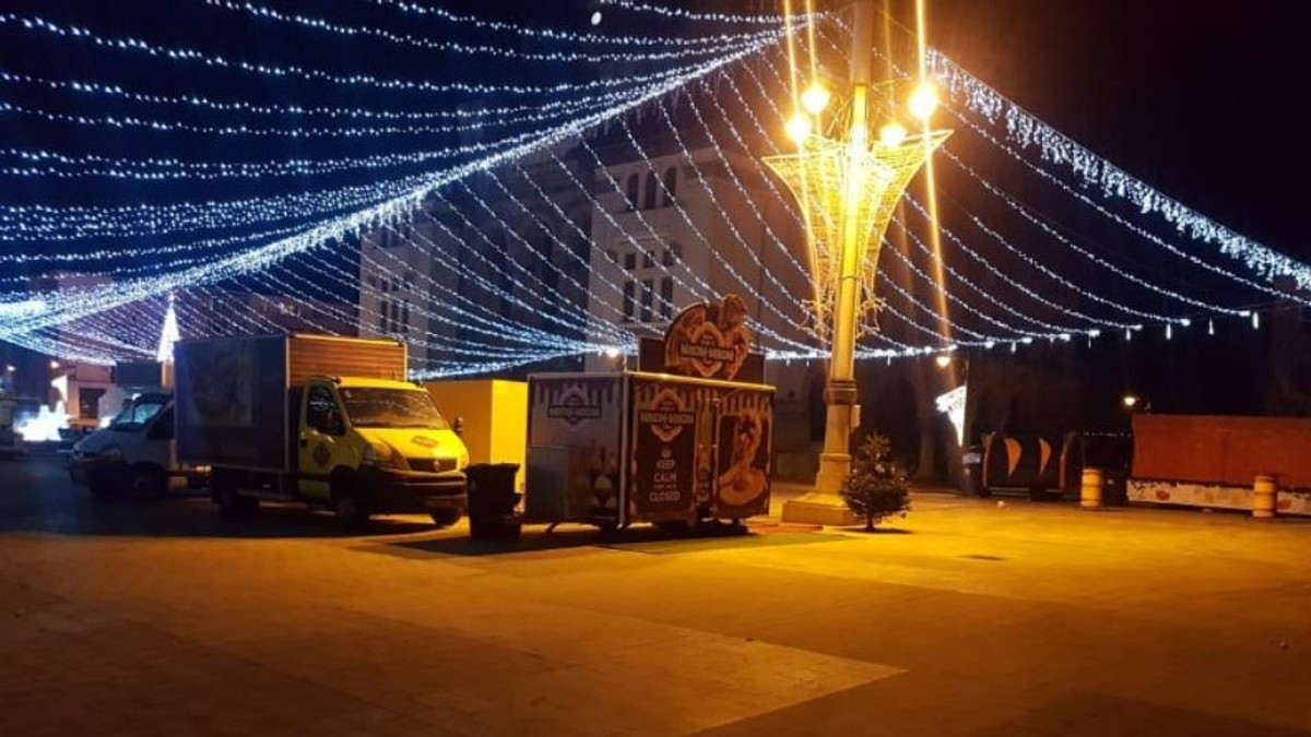 Târgul de Crăciun de la Constanța se închide cu două săptămâni înainte de Crăciun. Primarul Făgădău: „Constanţa nu duce un târg privat”