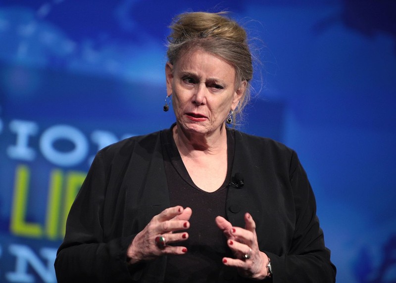 Deirdre McCloskey este absolventă de Harvard. Foto: Gage Skidmore
