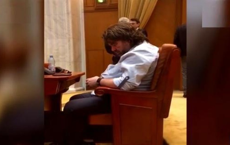 Cine este Mihai Goțiu, senatorul lovit de sociologul Mirel Palada: A fost surprins dormind în Parlament și și-a donat salariul, ca pedeapsă