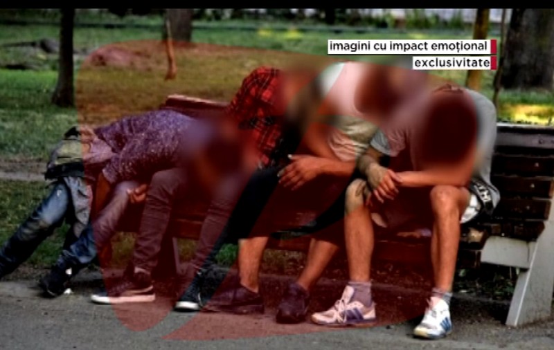 Un nou tip de drog face ravagii în Cluj. Tinerii fumează țigările cu stupefiante și cad lați