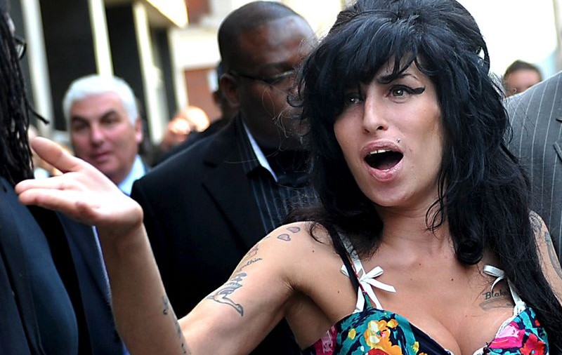 Amy Winehouse şi-a dat pisicile la un adăpost pentru animale