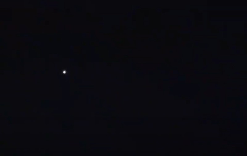 Apariție misterioasă pe cer la Constanța. Sfera strălucitoare a dispărut după o oră | VIDEO