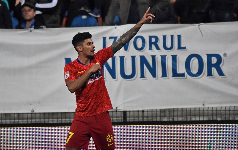 Imagini de senzație cu Florinel Coman și iubita sa, Ioana Timofeciuc. Cum s-au distrat cei doi în ziua în care FCSB avea meci cu Gaz Metan