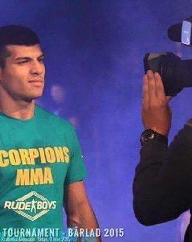 Divizia MMA, luni - 31 octombrie. “Rambo” de pe şantier cu pumnul de fier! / GALERIE FOTO