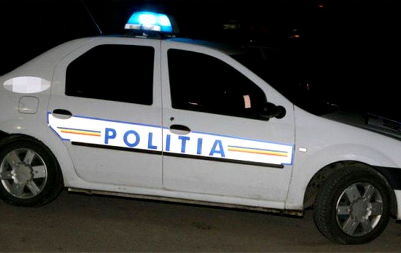 Focuri de armă în Dâmbovița. Polițiștii au tras asupra unui șofer care nu a oprit la semnalul lor