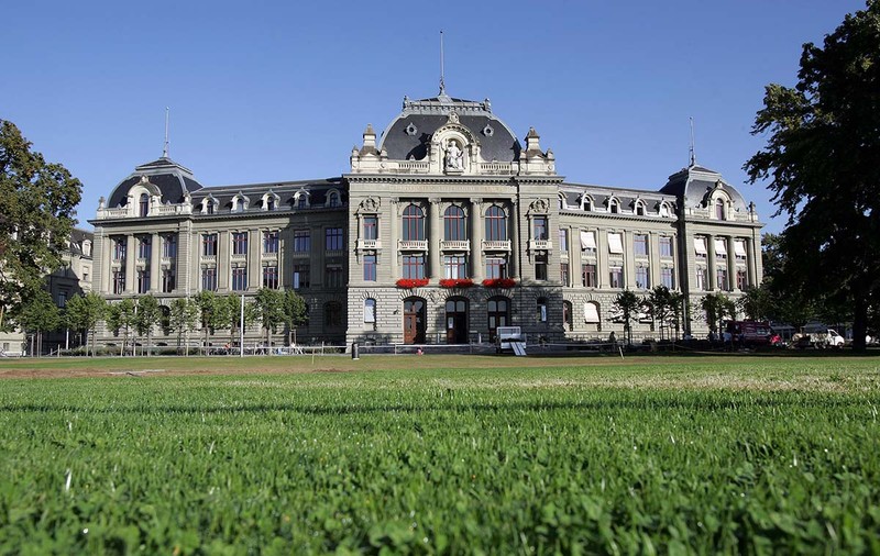 Un lector de la universitatea din Berna a fost dat afară, după ce a scris pe rețelele sociale că atacul Hamas a fost „cadou de ziua mea de naștere”
