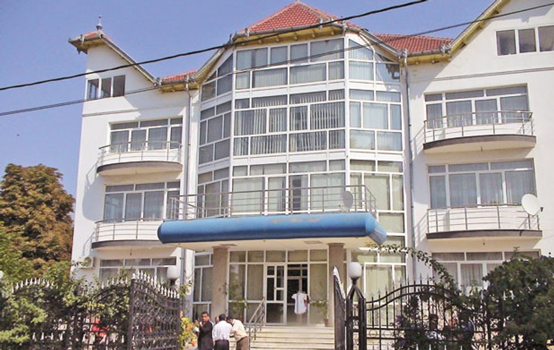 Au palat de 800.000 € dar nu-şi plătesc impozitele
