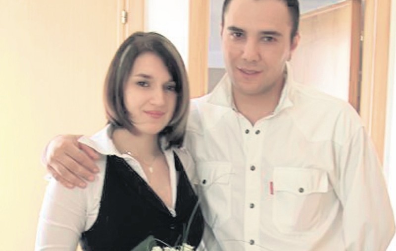 Oana Petrovschi a divorţat