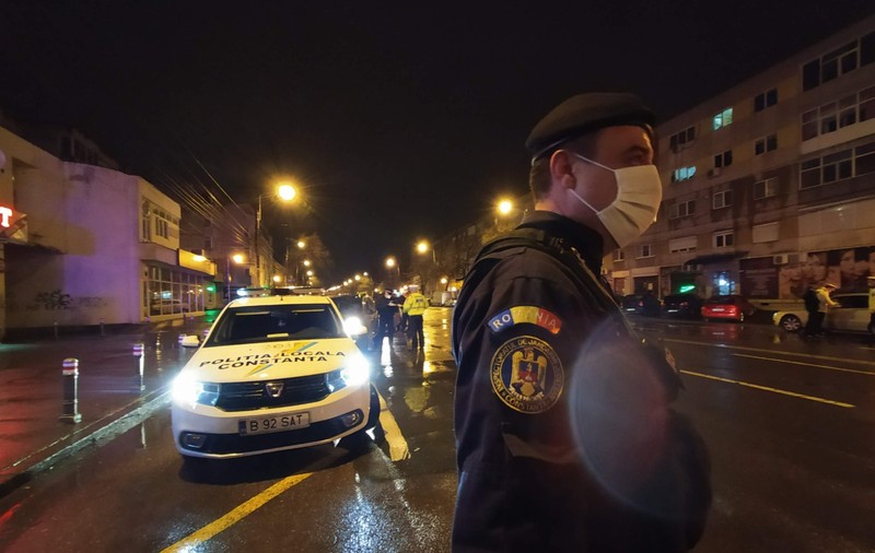 Primele imagini din București și din marile orașe, după intrarea în vigoare a restricțiilor de circulație din timpul nopții