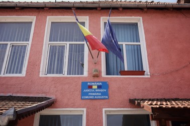 Primăria Augustin i-a informat pe locuitori că au ocazia să se vaccineze