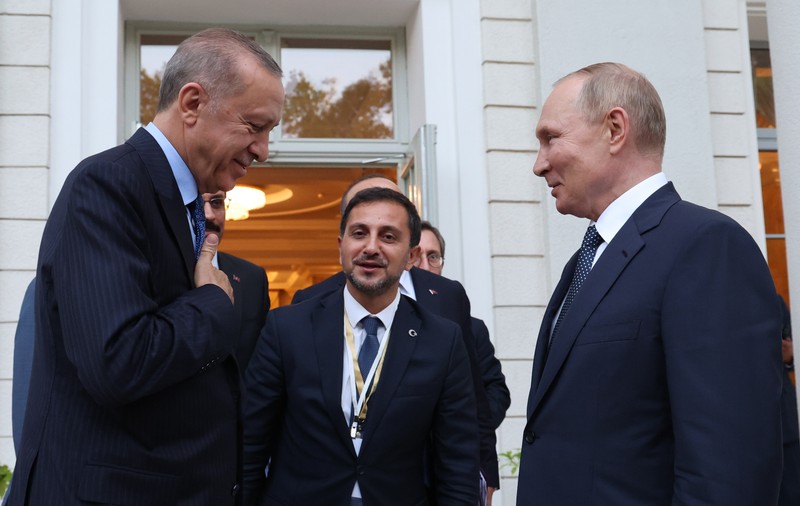 Erdogan anunță că Turcia este pregătită să găzduiască o întâlnire între Putin și Zelenski