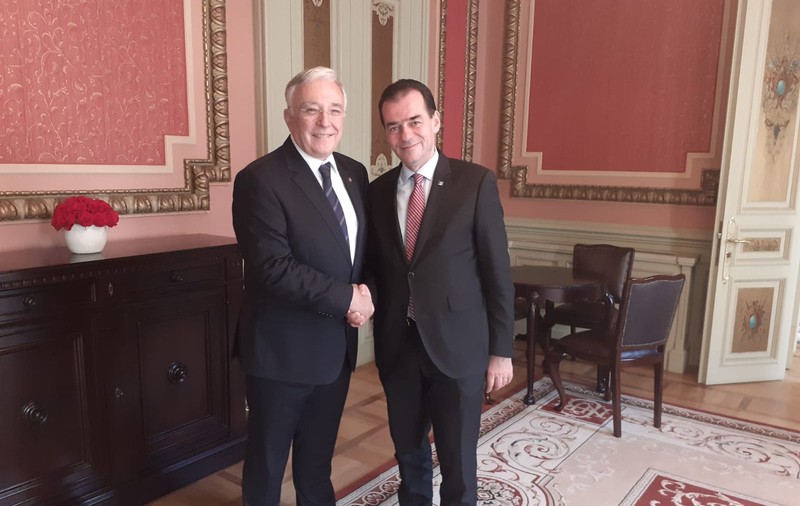 Întâlnire Ludovic Orban - Mugur Isărescu, la sediul BNR: "Am abordat problemele economice importante"