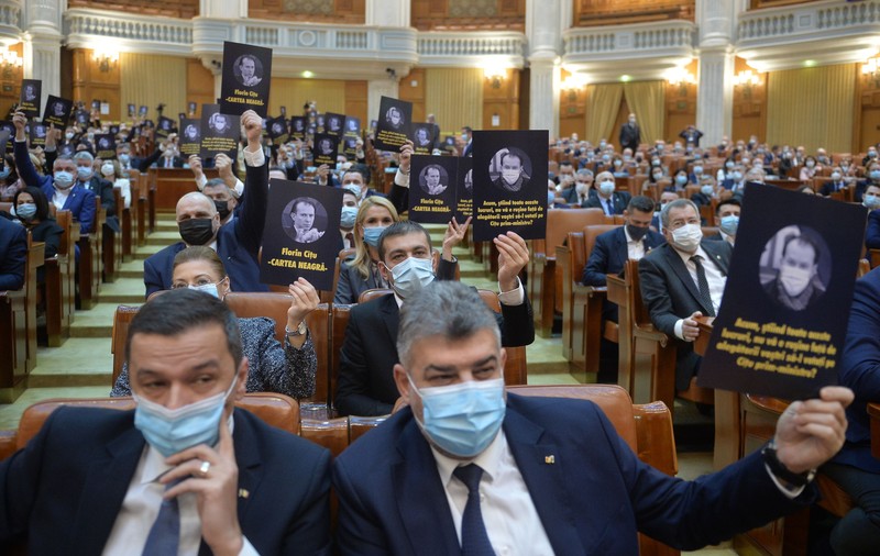 Tensiuni în coaliția PNL-PSD, în jurul bugetului. Cîțu: Nu e un moft această cifră de 7% pentru investiţii. Ce spune Ciolacu