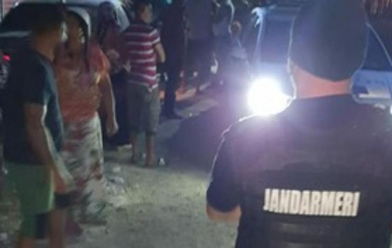 VIDEO | Scandal monstru în Fetești. 100 de oameni s-au răfuit în plină stradă, jandarmii au intervenit în forță