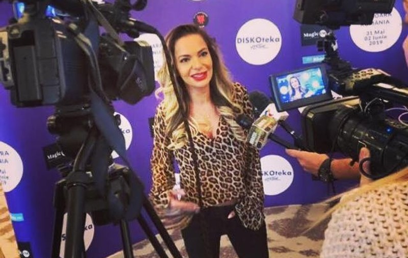 Ștefan Manolache și Andreea Antonescu, împreună la Iași. Artista a ieșit cu familia iubitului ei în oraș