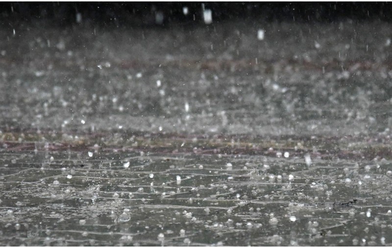 ANM a prelungit avertizarea meteo de ploi torențiale, grindină și vijelii. Harta zonelor vizate de codul galben