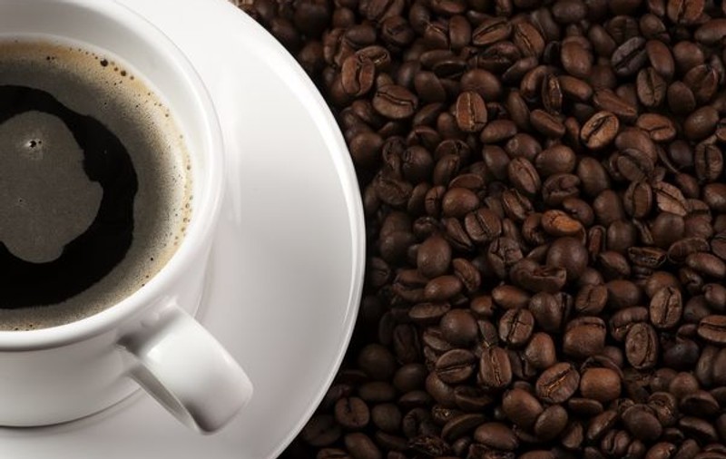 Topul sărăciei, citit în cafea: ne permitem doar o jumătate de ceaşcă pe zi!