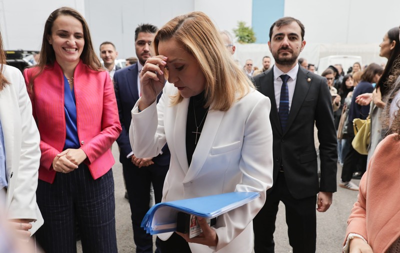 Elena Lasconi anunță că USR va depune o moțiune de cenzură împotriva Guvernului Ciolacu. „Hai să vedem cât curaj aveţi, domnule Ciucă”