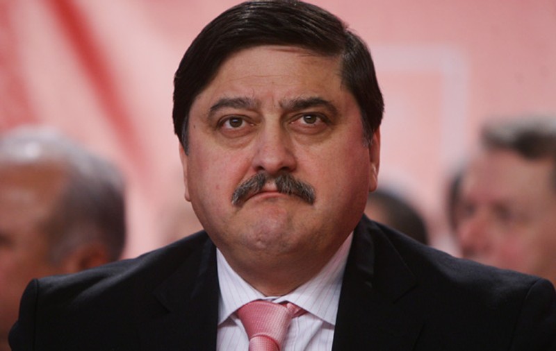 Constantin Niță, urmărit penal pentru trafic de influență. Fostul ministru ar fi primit 30.000 de euro mită