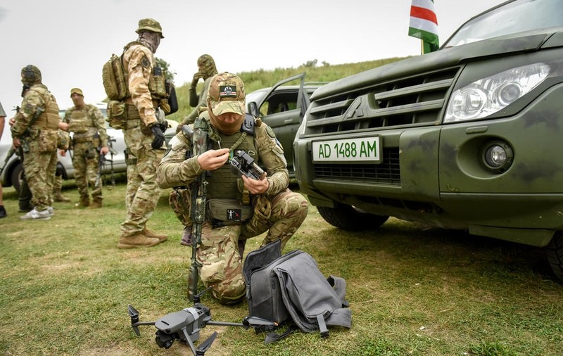 Operatorii de drone, specialitate căutată pentru mobilizarea parțială din Rusia: „Aproape oricine s-a jucat pe calculator o poate face”