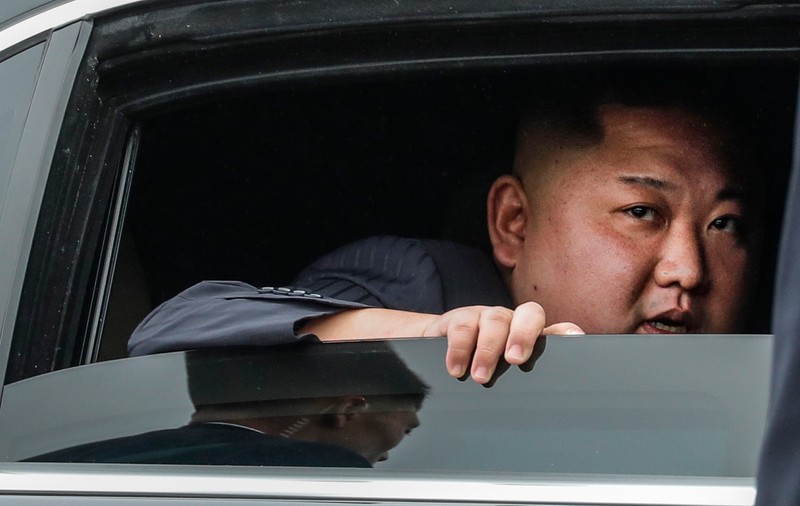 Kim Jong-un a executat un general aruncându-l într-un bazin cu pești piranha!