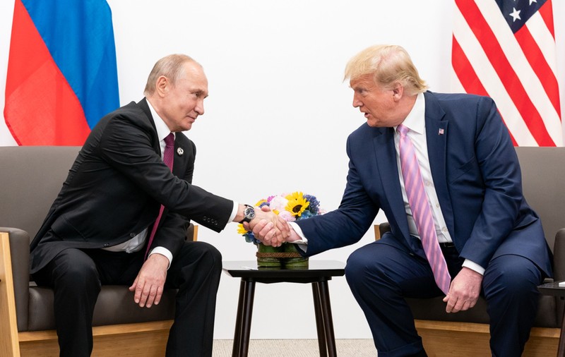 Taxele vamale impuse de SUA, criticate fără milă: „Donald Trump ori e prost, ori e agent al Kremlinului”