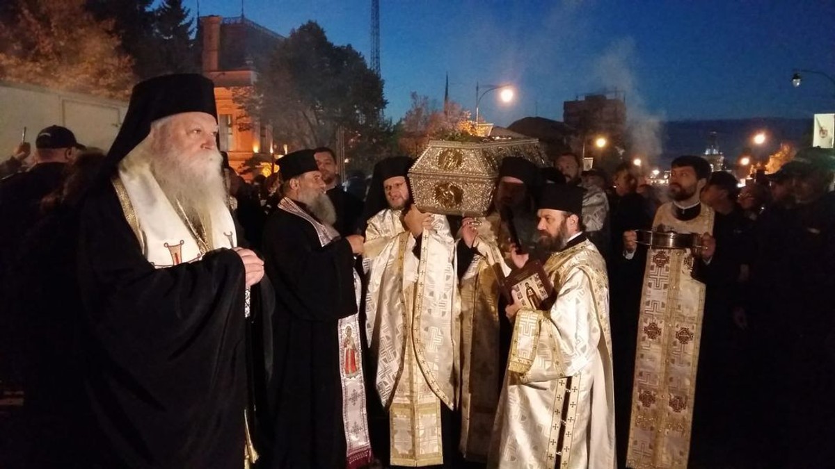 Moaștele Sfintei Parascheva, scoase din Catedrala Mitropolitană din Iași | foto: Bună Ziua Iași