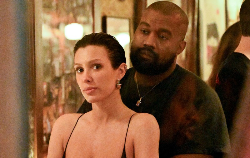 Bianca Censori a apărut din nou fără lenjerie intimă. Imaginile care au stârnit mari controverse