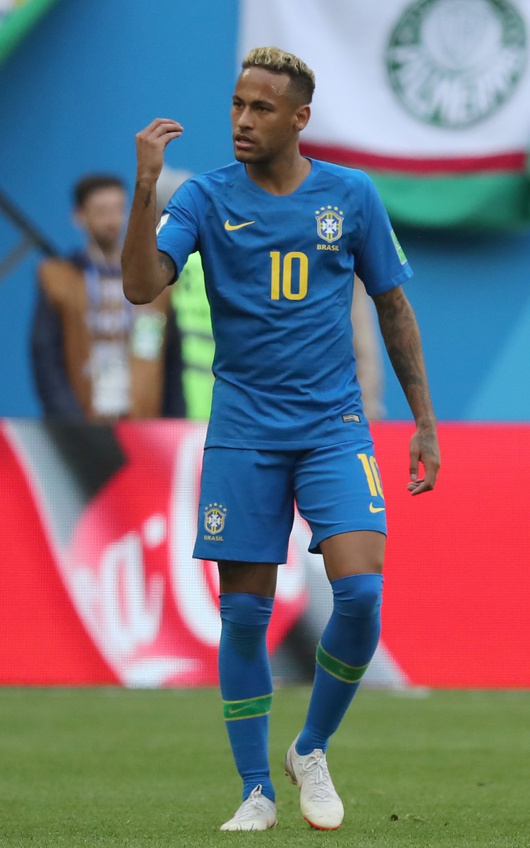 epa06830408 Neymar of Brazil reacts during the FIFA World Cup 2018 group E preliminary round soccer match between Brazil and Costa Rica in St.Petersburg, Russia, 22 June 2018. (RESTRICTIONS APPLY: Editorial Use Only, not used in association with any commercial entity - Images must not be used in any form of alert service or push service of any kind including via mobile alert services, downloads to mobile devices or MMS messaging - Images must appear as still images and must not emulate match action video footage - No alteration is made to, and no text or image is superimposed over, any published image which: (a) intentionally obscures or removes a sponsor identification image; or (b) adds or overlays the commercial identification of any third party which is not officially associated with the FIFA World Cup) EPA-EFE/GEORGI LICOVSKI EDITORIAL USE ONLY
