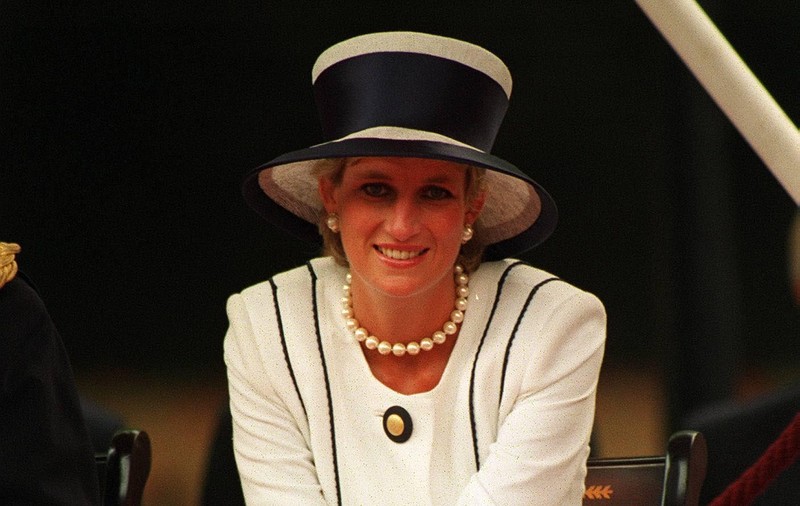 DIANA O AMENINŢA pe amanta soţului ei, pe Camilla Parker, cu moartea: "Am trimis pe cineva care să te ucidă"