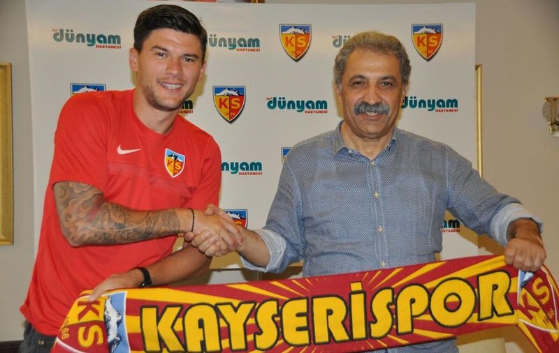 Săpunaru a semnat cu Kayserispor. Cât încasează Astra pentru fundașul de 32 de ani
